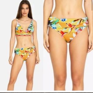 NWOT !! Johnny Was Maya Banded Bikini Bottoms size M